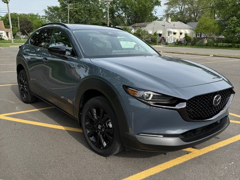 Used 2025 MAZDA CX-30 2.5 Turbo w/ Premium Plus Pkg AWD/4WD image 9
