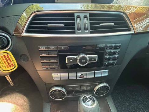 Used 2014 Mercedes-Benz C 250 Sedan image 11