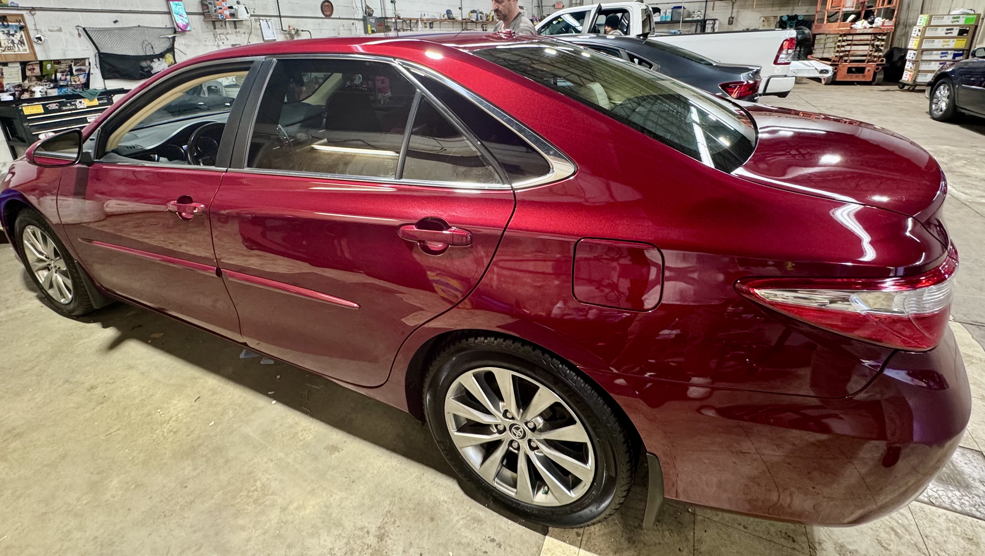 Used 2016 Toyota Camry XLE w/ Protection Package (Q2) FWD image 1