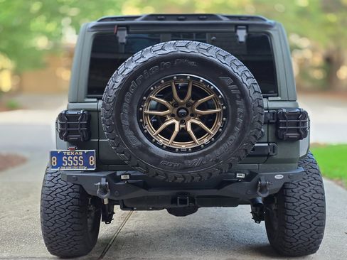 Used 2021 Jeep Wrangler Unlimited Rubicon AWD/4WD image 6