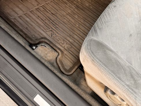 Used 2003 Acura RSX Sport Coupe 2D image 9