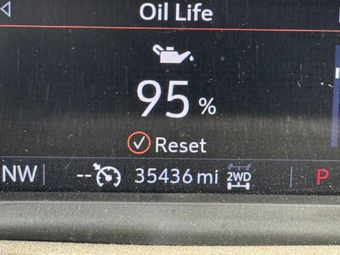 Used 2022 Chevrolet Silverado 3500 LTZ w/ LTZ Plus Package image 17