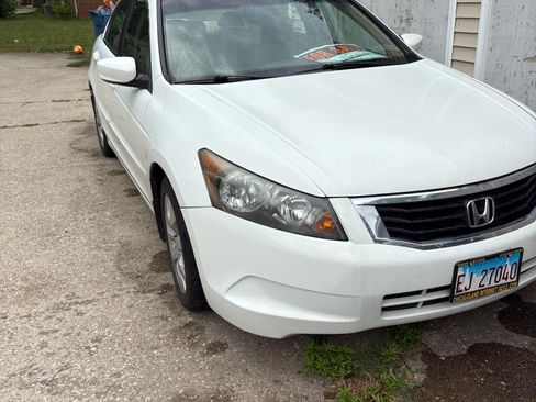 Used 2010 Honda Accord EX-L image 1