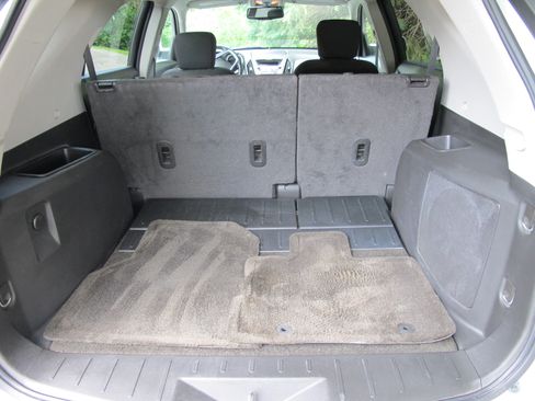 Used 2011 Chevrolet Equinox LT w/ Driver Convenience Package image 6