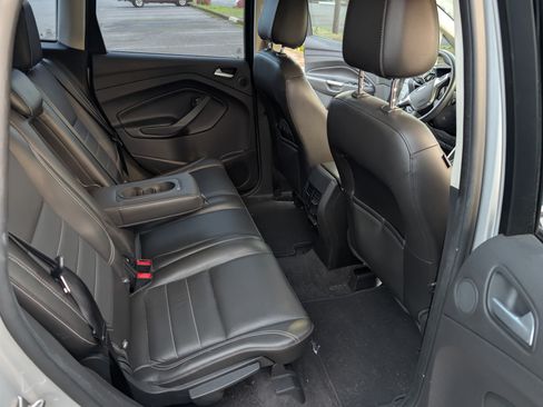 Used 2013 Ford C-MAX Energi SEL image 18