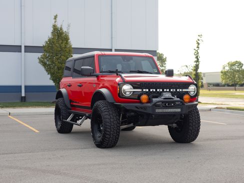 Used 2022 Ford Bronco Wildtrak image 18