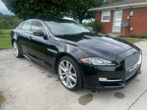Used 2016 Jaguar XJ R-Sport AWD/4WD image 1