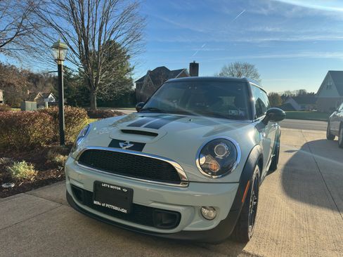 Used 2014 MINI Cooper Clubman S image 1