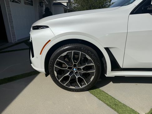 Used 2026 BMW X7 xDrive40i w/ Executive Package image 12