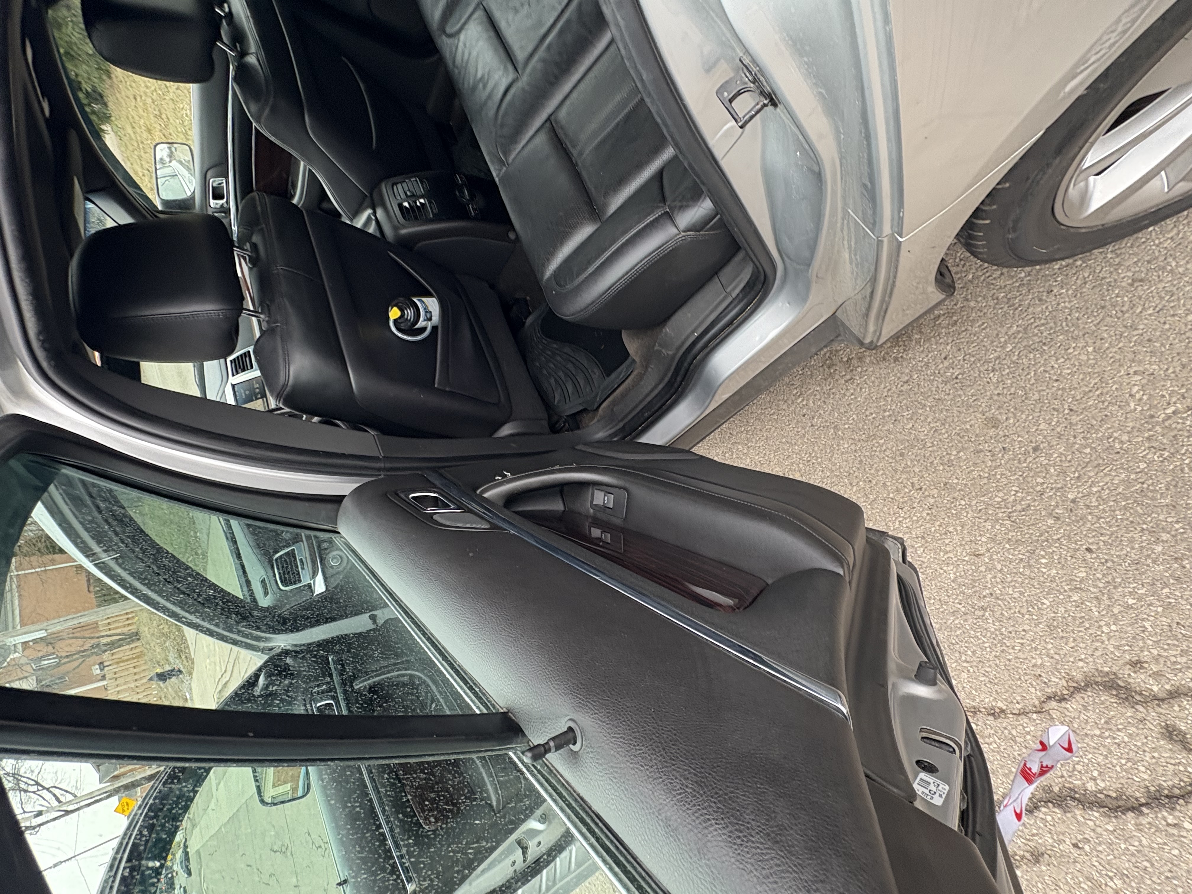 Used 2012 Lincoln MKS FWD image 12