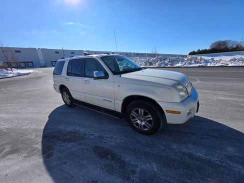 Used 2008 Mercury Mountaineer Premier image 4