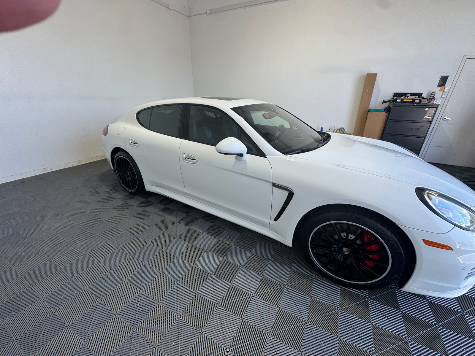 Used 2014 Porsche Panamera GTS AWD/4WD image 5