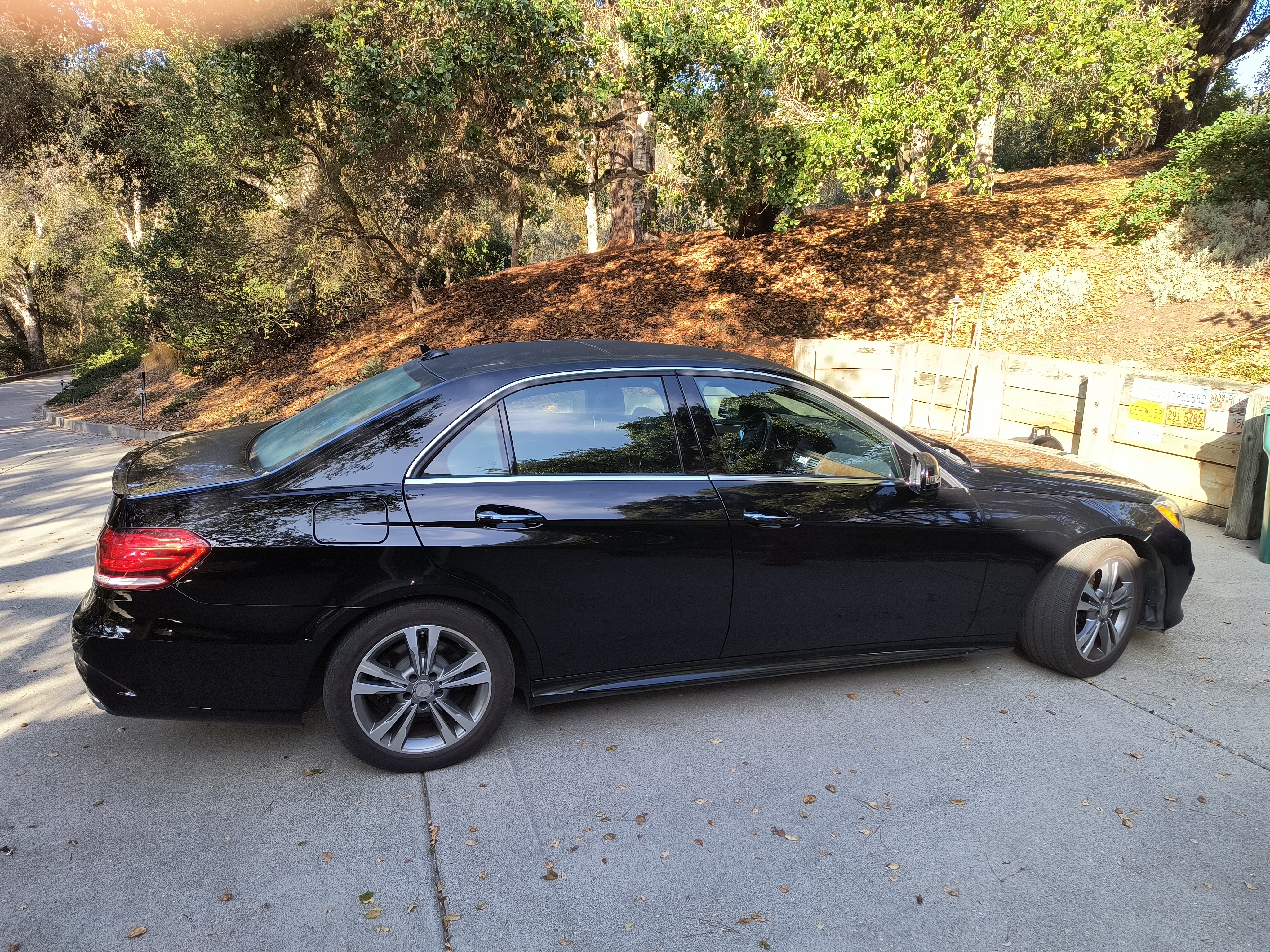 Used 2016 Mercedes-Benz E 350 Sedan image 1