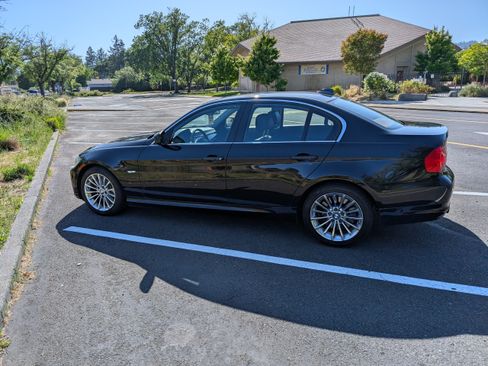 Used 2010 BMW 335i Sedan image 10