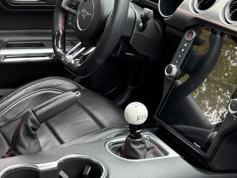 Used 2020 Ford Mustang GT image 21