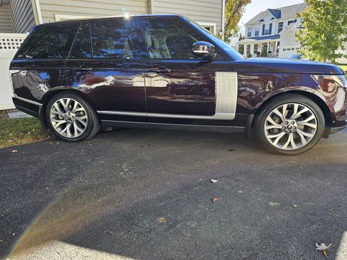 Used 2020 Land Rover Range Rover HSE image 9