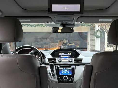 Used 2016 Honda Odyssey EX-L image 9