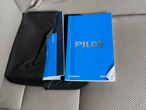 Used 2016 Honda Pilot Elite image 25