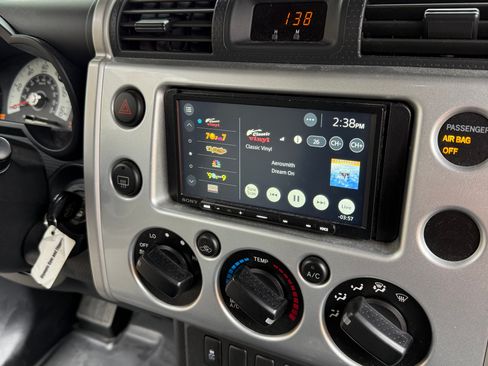 Used 2014 Toyota FJ Cruiser 4WD w/ Trail Teams Ultimate Edition image 13