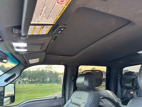 Used 2016 Ford F250 Platinum w/ FX4 Off-Road Package AWD/4WD image 22
