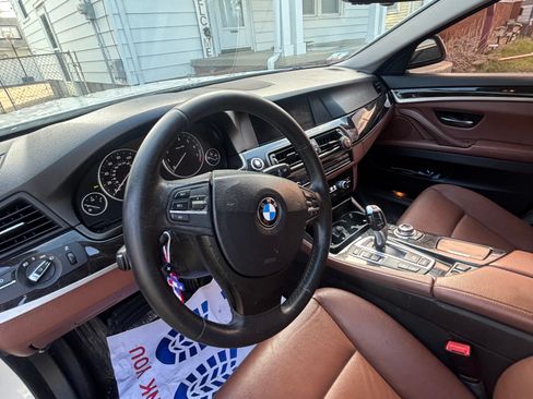 Used 2012 BMW 528i xDrive Sedan image 11