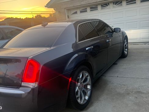 Used 2017 Chrysler 300 C Platinum w/ Safetytec Plus Group RWD image 15