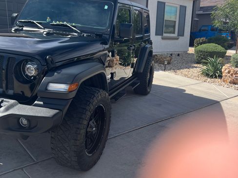 Used 2019 Jeep Wrangler Unlimited Sport S image 6