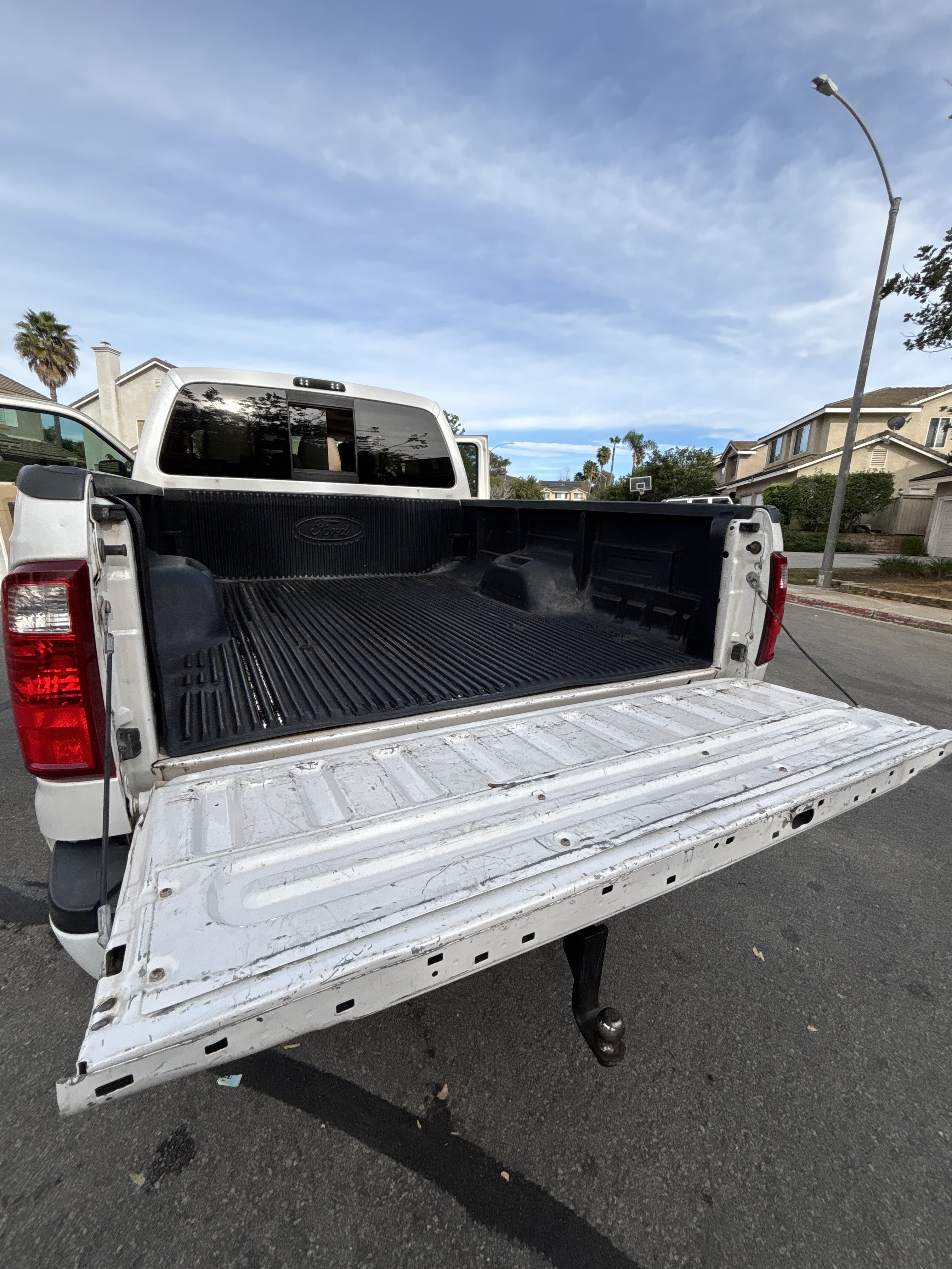 Used 2014 Ford F250 Lariat w/ FX4 Off-Road Package AWD/4WD image 10