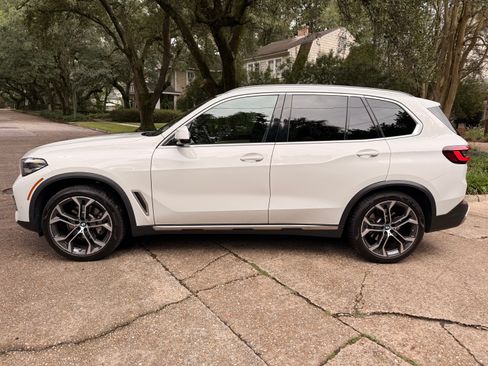 Used 2021 BMW X5 sDrive40i w/ Premium Package image 1