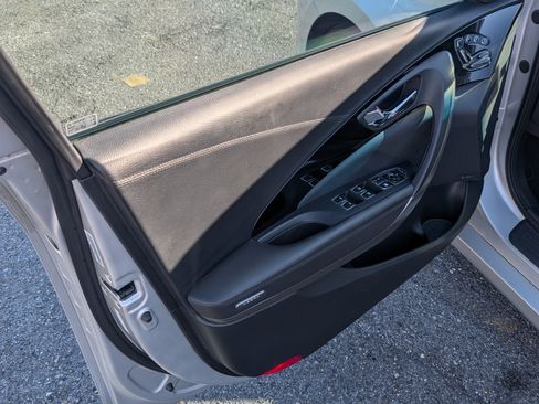 Used 2016 Hyundai Azera image 15