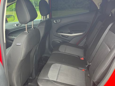 Used 2021 Ford EcoSport SE FWD image 12