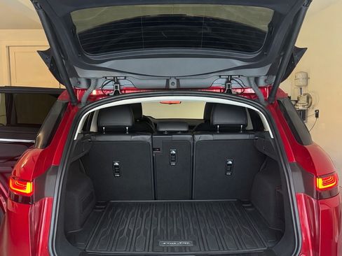 Used 2022 Land Rover Range Rover Evoque SE image 9