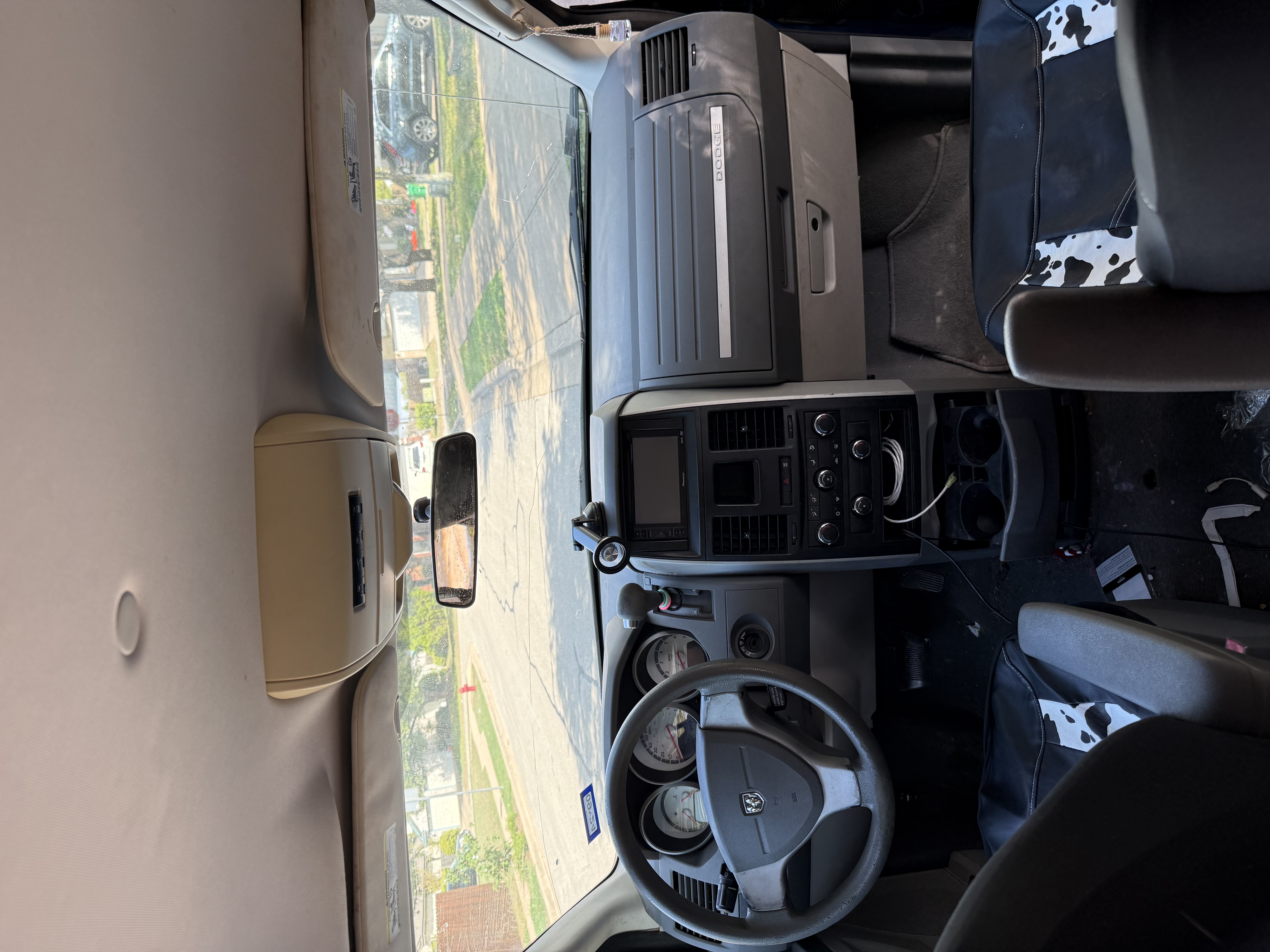 Used 2010 Dodge Grand Caravan SE w/ Popular Equipment Group FWD image 12