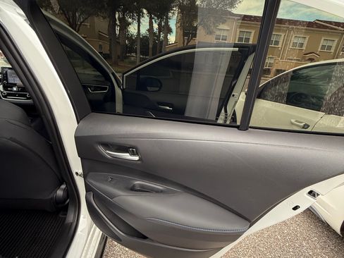 Used 2022 Toyota Corolla SE w/ Carpet Mat Package (TMS) image 17