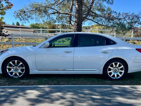 Used 2012 Hyundai Equus Ultimate image 4