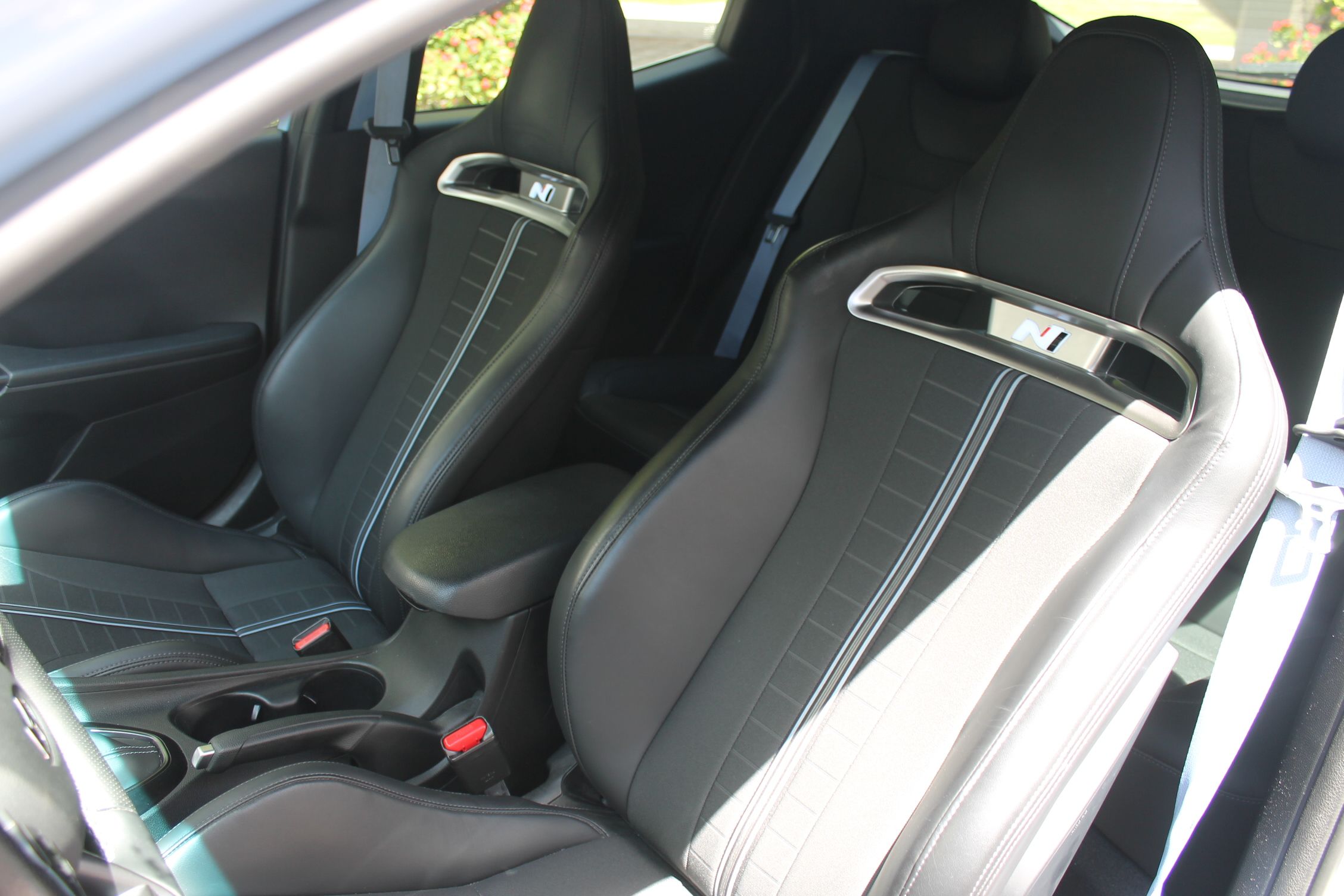 Used 2022 Hyundai Veloster N FWD image 21