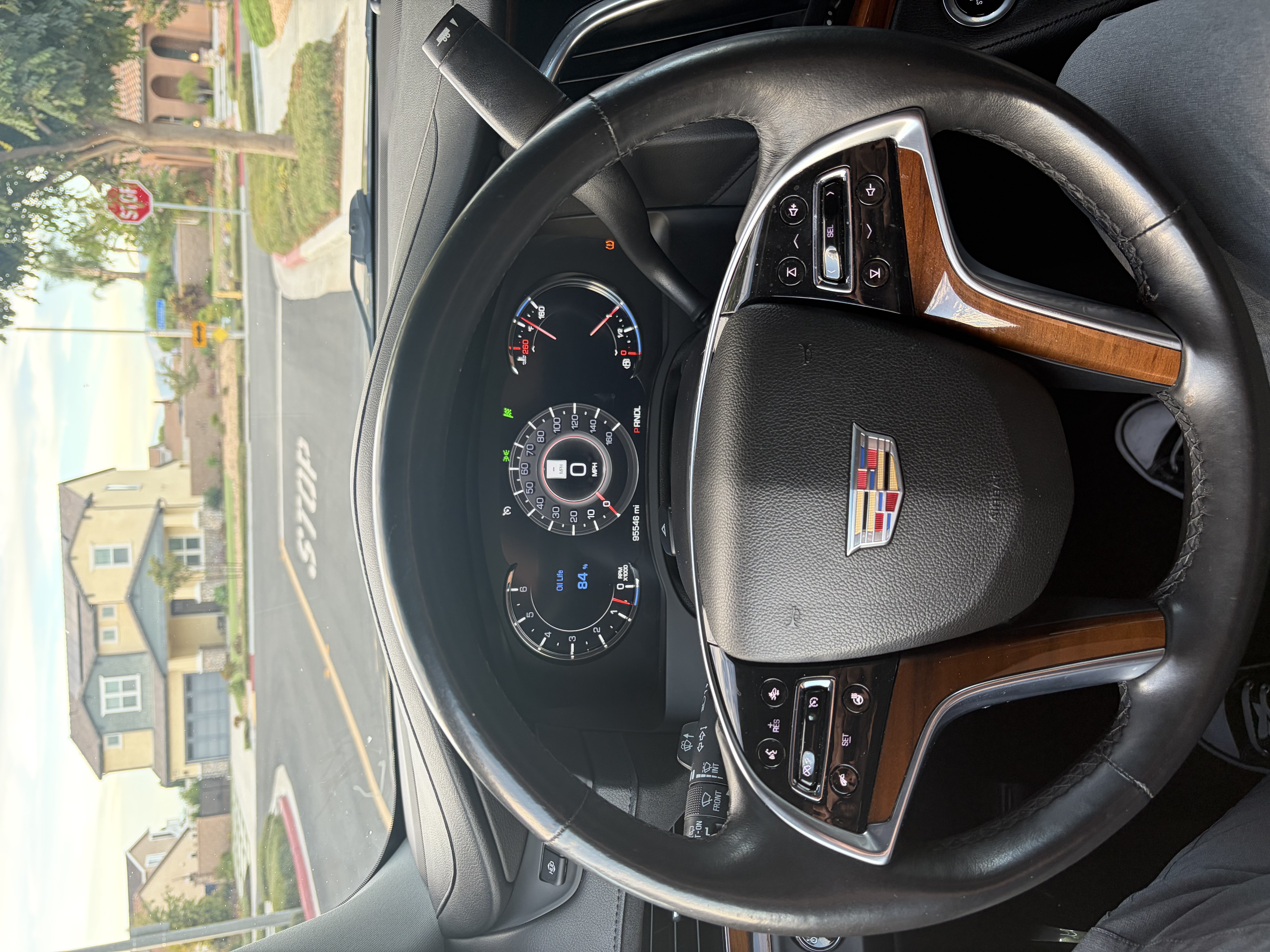 Used 2017 Cadillac Escalade ESV Luxury AWD/4WD image 12