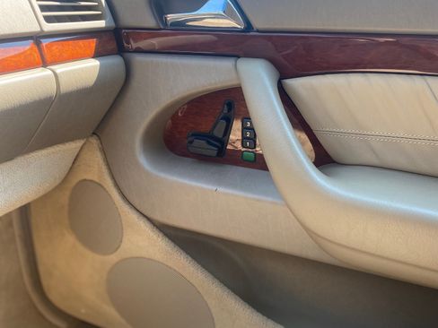 Used 1999 Mercedes-Benz S 320 image 21
