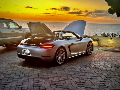 Used 2017 Porsche 718 Boxster S image 12