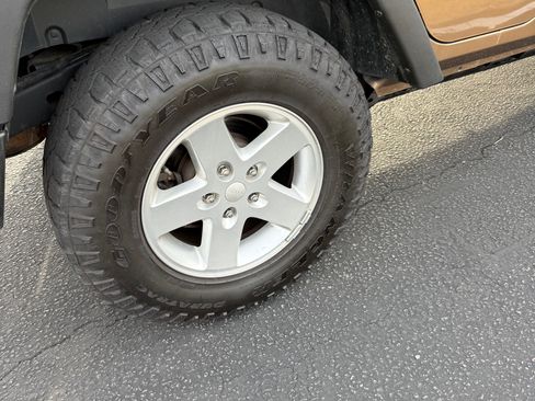 Used 2015 Jeep Wrangler Unlimited Sport w/ Quick Order Package 24S image 18