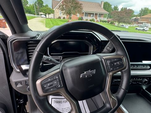 Used 2024 Chevrolet Silverado 3500 High Country w/ High Country Premium Package AWD/4WD image 19