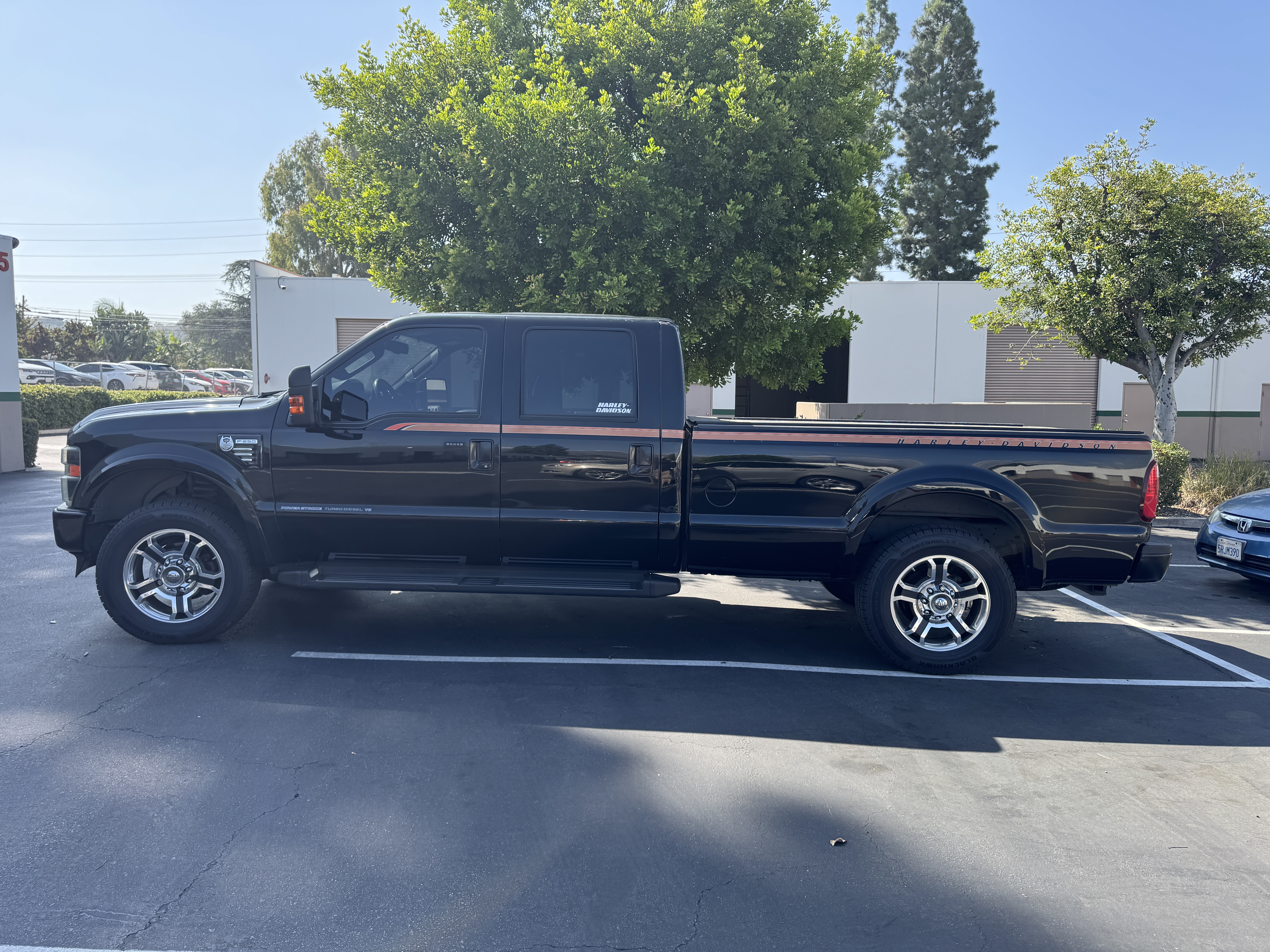 Used 2008 Ford F250 Harley-Davidson AWD/4WD image 2
