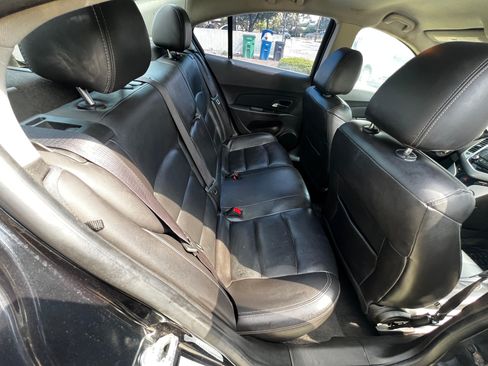 Used 2015 Chevrolet Cruze LT image 8