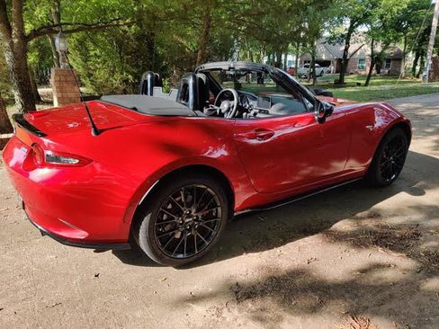 Used 2016 MAZDA MX-5 Miata Club w/ Brembo/BBS Package RWD image 4