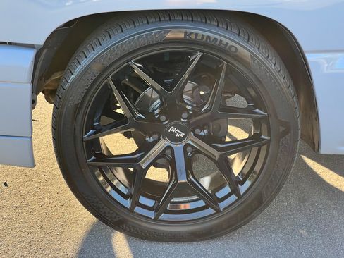 Used 2000 Chevrolet Silverado 1500 LS image 26