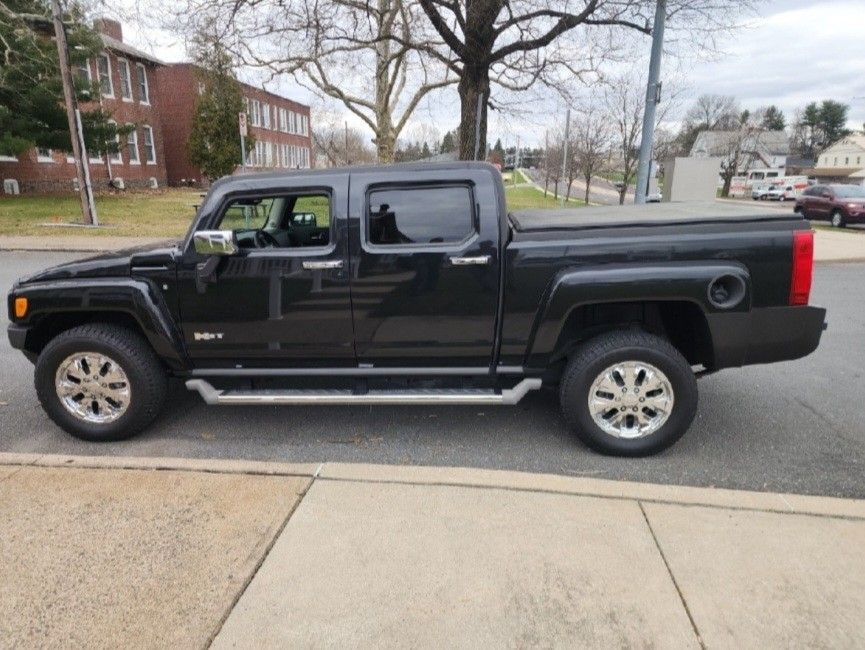 Used 2009 HUMMER H3T Luxury AWD/4WD image 6