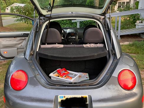 Used 2002 Volkswagen Beetle GLS FWD image 13