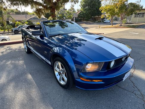 Used 2007 Ford Mustang GT RWD image 11