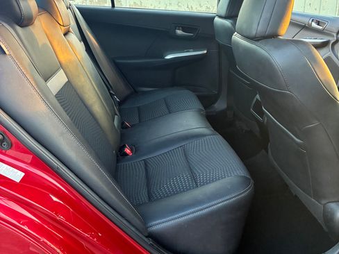 Used 2013 Toyota Camry SE image 14