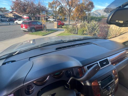 Used 2007 Chevrolet Suburban LT w/ LT Preferred Equipment Group image 25